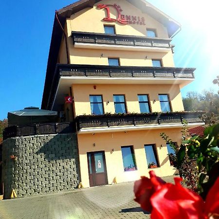 Hotel Dennis Медиаш Экстерьер фото